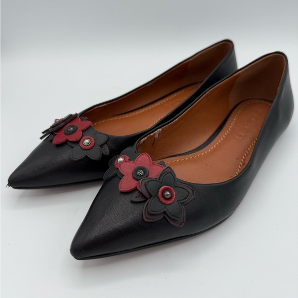 Coach‎ Black Leather Pointed Toe Flats Red Black Flower Appliqué Shoes - Picture 2 of 9